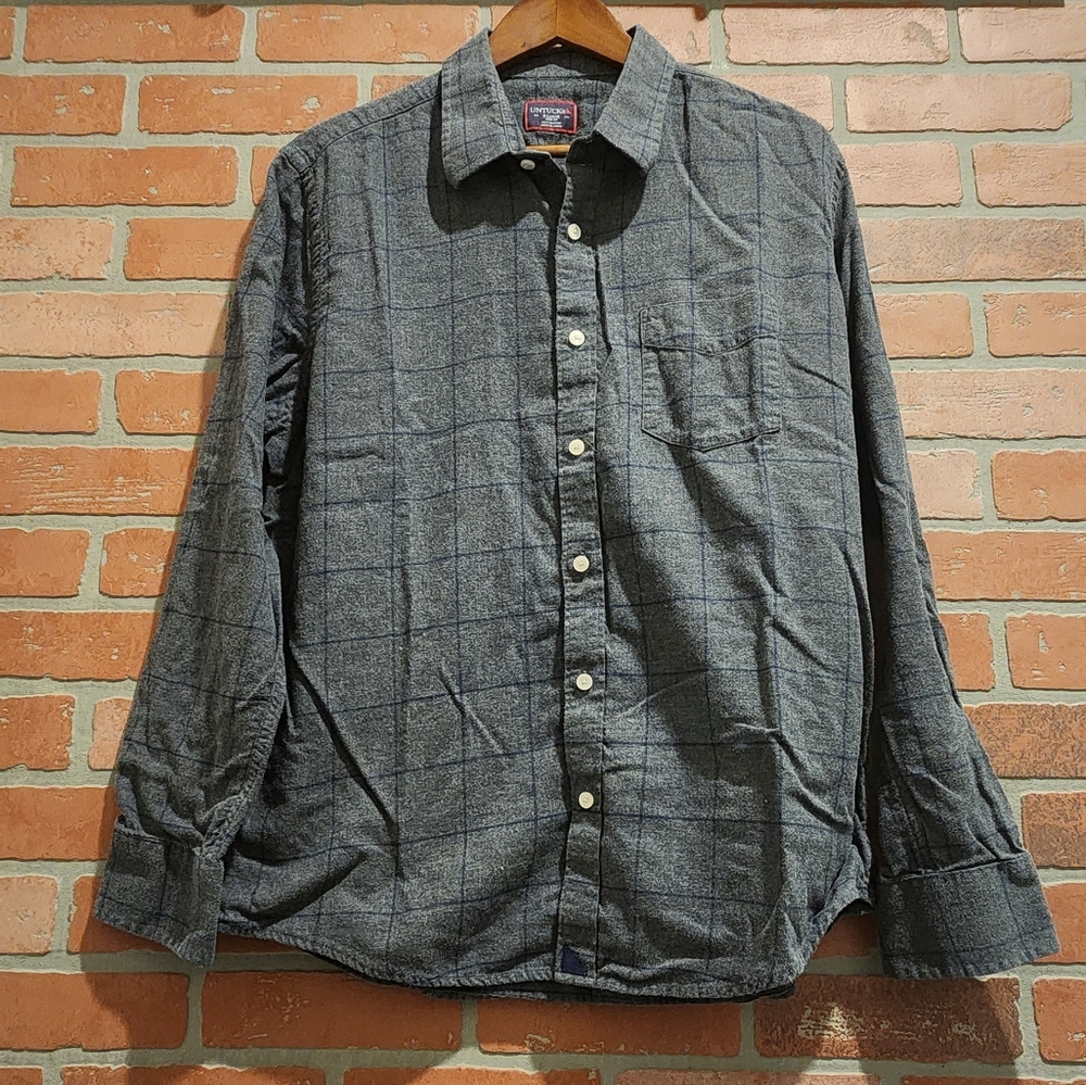 Untuckit XL slim‎ fit.            Bin 38